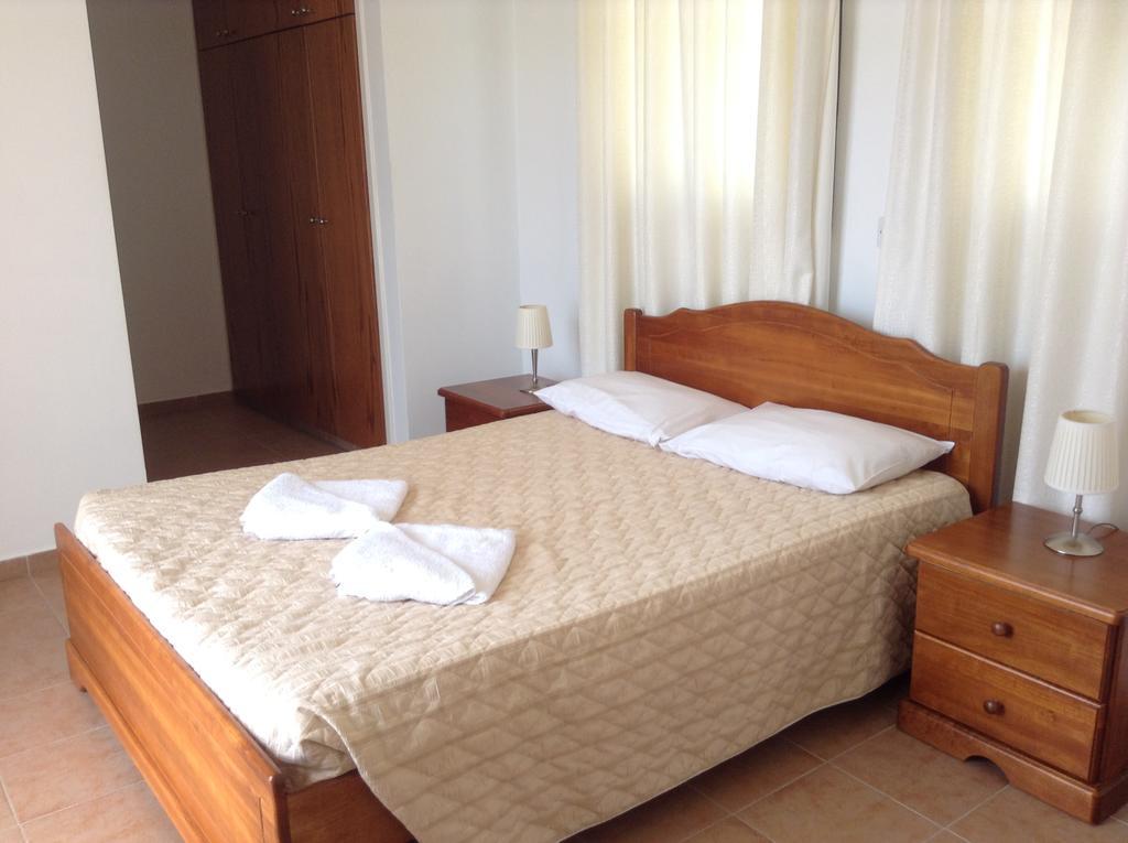 Aura Holiday Villas パ フォス 部屋 写真